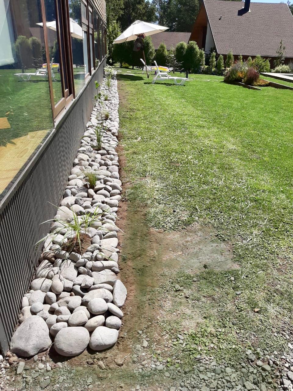 Transformación completa de jardín zona lacustre